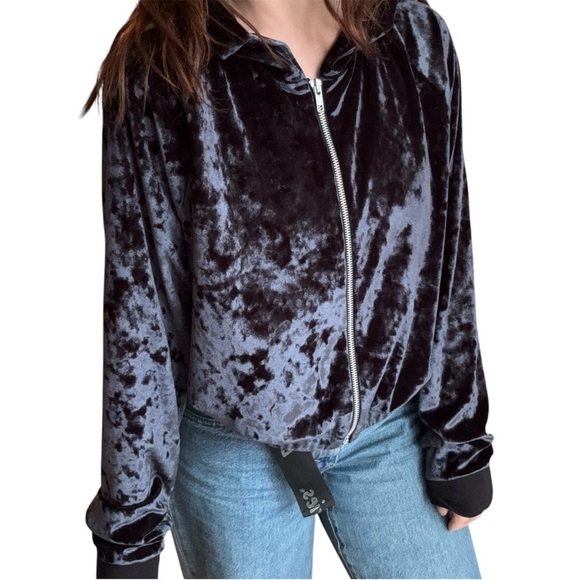 La SENZA Sweaters - La Senza Black Crushed Velvet Velour Full Zip Cropped Y2K Track Sweater M